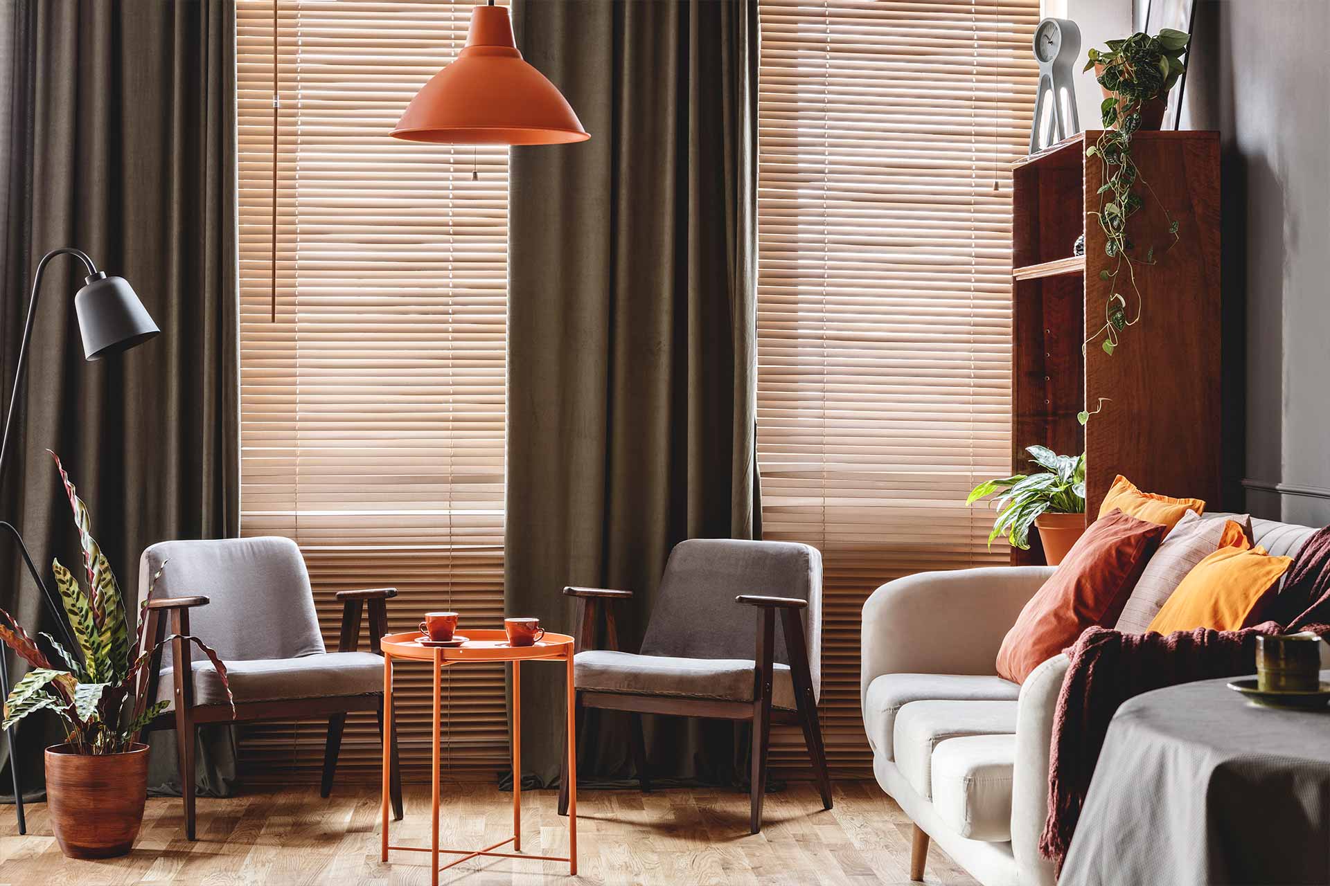 Sobre 5 dark retro living room interior MET36Z8
