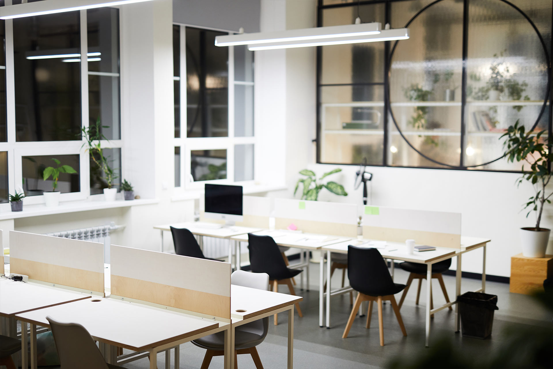 Sobre 14 modern office interior H47XCRZ